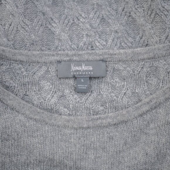 Neiman Marcus Cashmere Sweater L Gray Oversized Cable Knit High-Low Hem - Picture 7 of 9